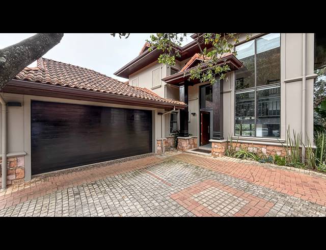3 BEDROOM TOWNHOUSE TO LET IN ZIMBALI ESTATE